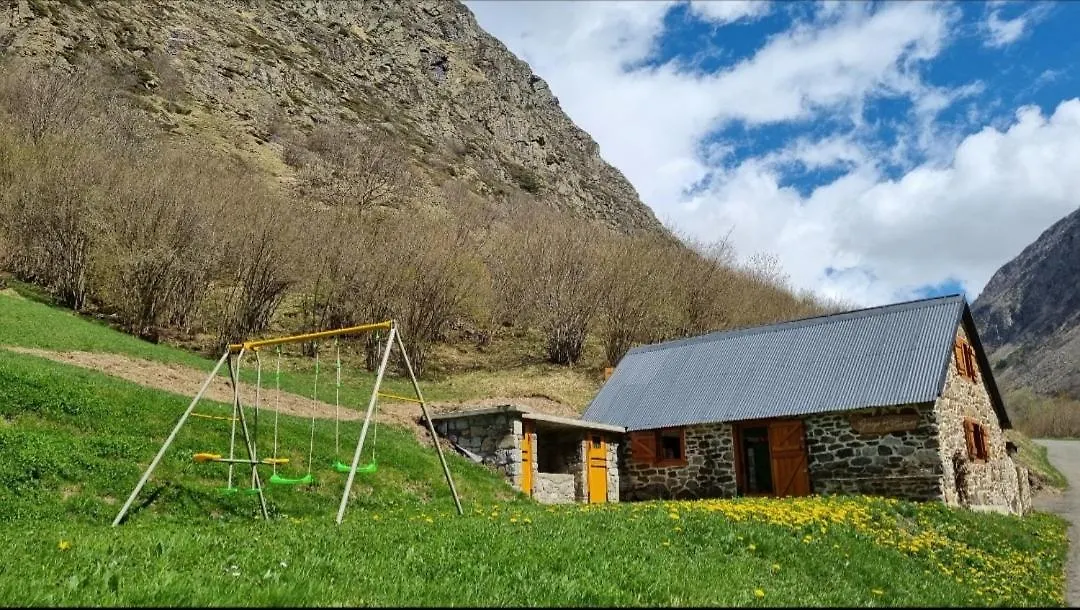 Bergerie Grange Des 3 Cirques Troumouse Gavarnie Estaube 4 Personnes contacts